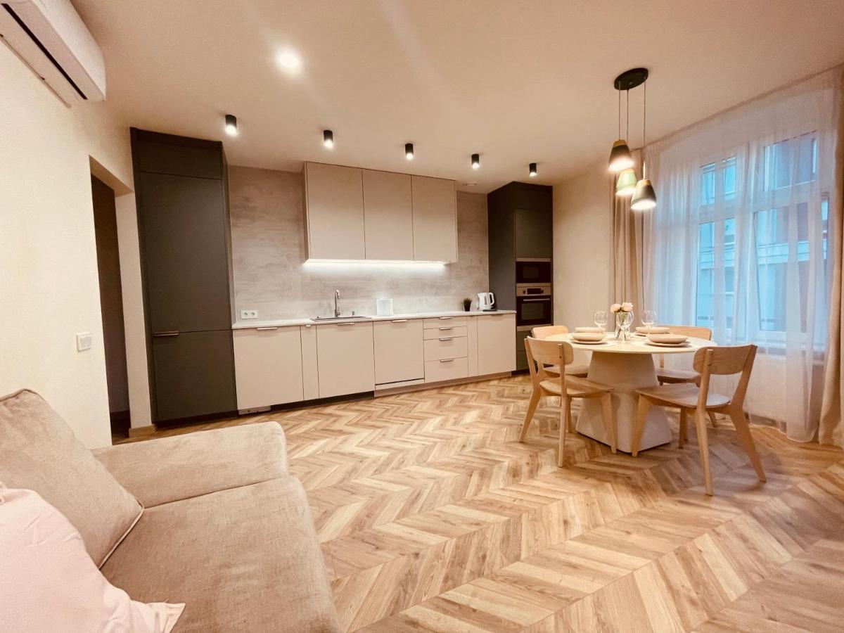 Kobiela Apartments Family Delux Ktw City Center Катовице Экстерьер фото